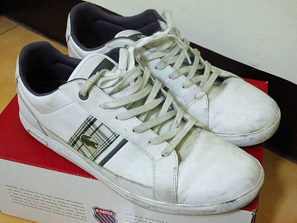 【新莊洗鞋店】WaWa專業洗鞋店-過新年洗舊鞋穿新鞋