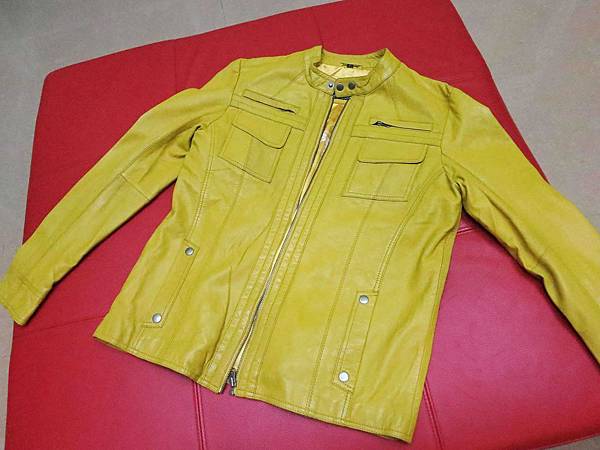 【新莊洗鞋店】WaWa專業洗鞋店-過新年洗舊鞋穿新鞋