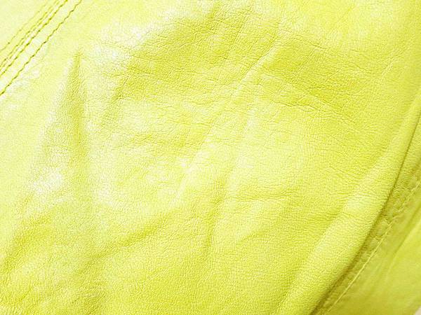 【新莊洗鞋店】WaWa專業洗鞋店-過新年洗舊鞋穿新鞋