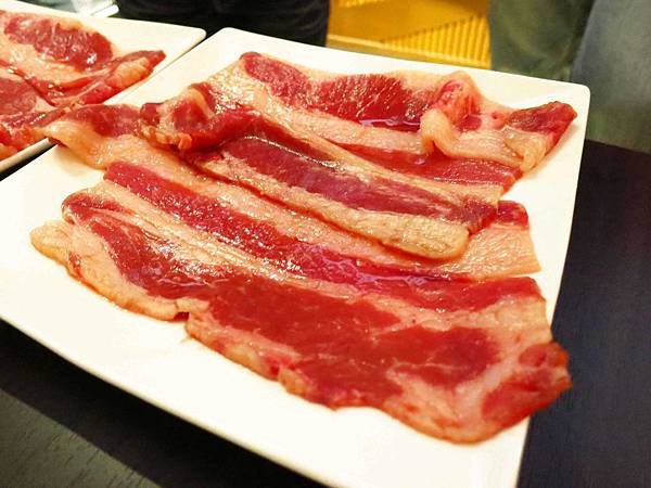 【台中】炙牛食創堂-進攻一級戰區公益路