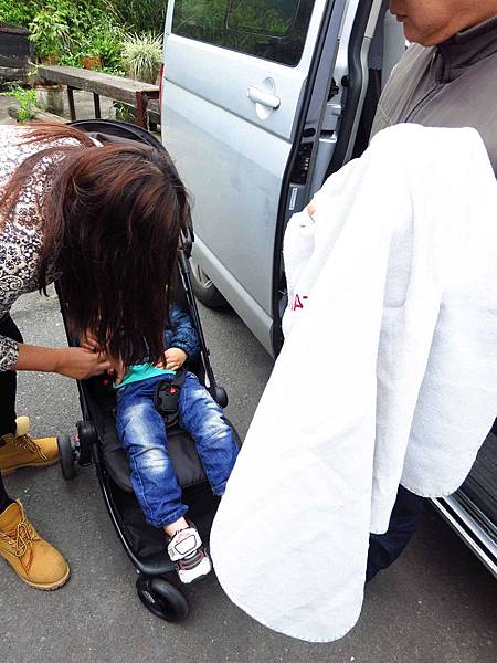 【台北旅遊】地質野柳、懷舊九份、十分放天燈包車一日遊