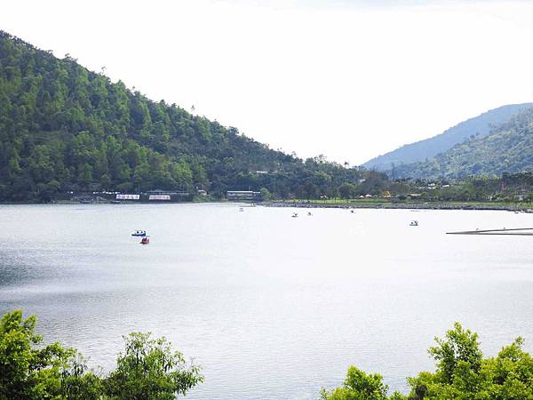 【花蓮景點】鯉魚潭-山林中美麗的湖泊