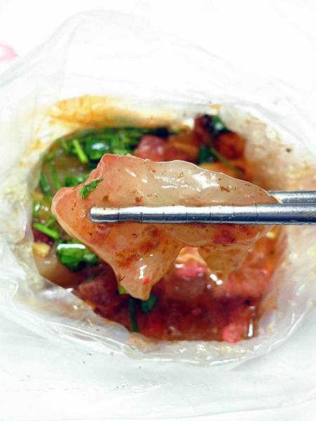 【新莊美食】中華路無名早餐餐車-紅糟肉圓、肉燥炒麵