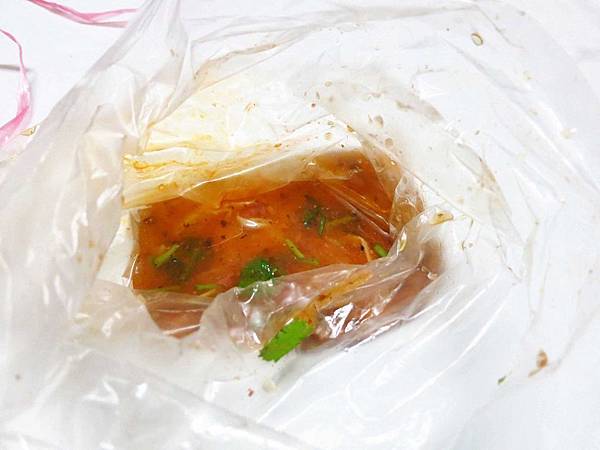 【新莊美食】中華路無名早餐餐車-紅糟肉圓、肉燥炒麵