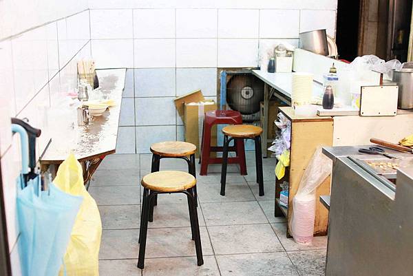 【板橋小吃】25元肉圓40元蚵仔煎-銅板美食小吃