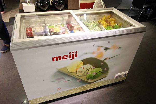 【台北】瘋麻辣火鍋吃到飽-花雕雞火鍋吃到飽-西門町