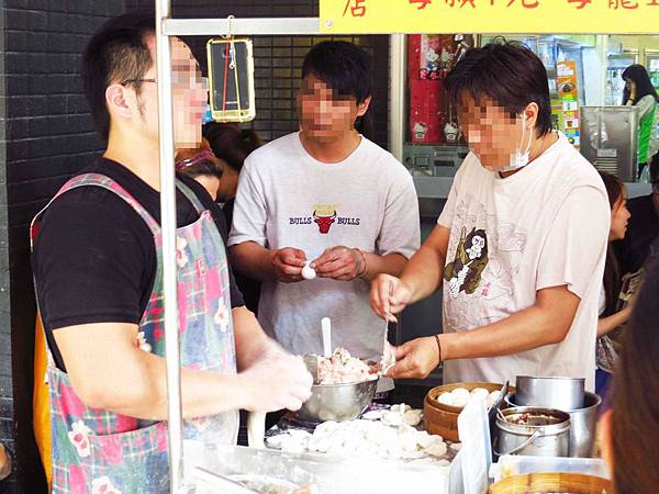【蘆洲早餐】葉家小籠包-皮薄Q彈、內餡也Q彈