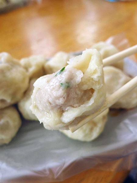 【蘆洲早餐】葉家小籠包-皮薄Q彈、內餡也Q彈