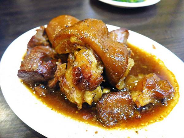 【三重】蓮霧魯肉飯-老店級的魯肉飯