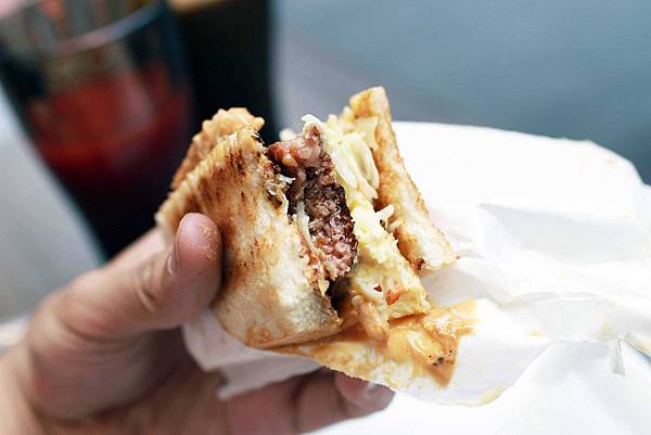 【台北車站】寶舖黃金炙燒吐司-創意吐司輕食料理-台北後火車站