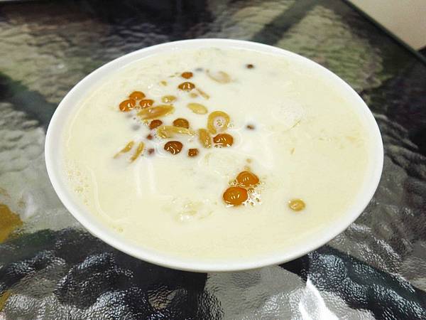 【板橋美食】鴉片粉圓-夢幻鴉片豆花一吃就上癮-新埔捷運站致理