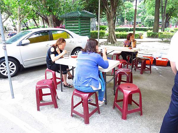 【新莊冰店】粉條冰-夏天才有開的粉條冰店-新泰公園新泰國小公園路