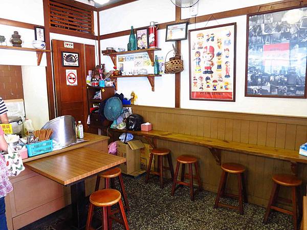 【板橋排隊美食】成昌食堂-連平日也在排隊的美食