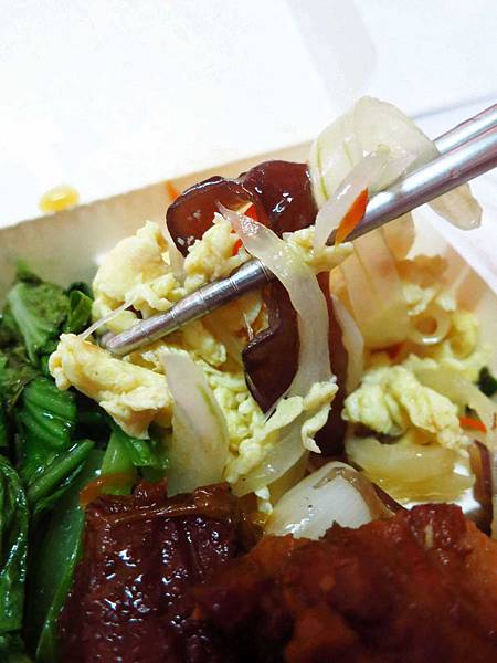 【板橋排隊美食】成昌食堂-連平日也在排隊的美食