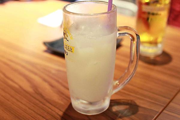 【台北】串前屋-份量大，像在家裡吃燒烤般的居酒屋-中山國小捷運站