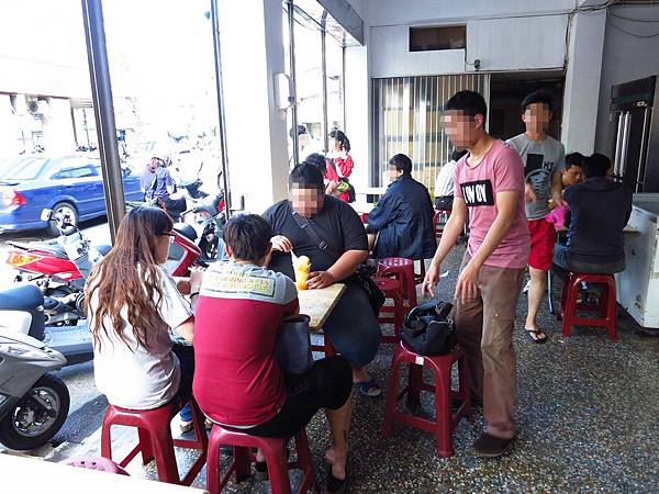 【桃園中壢火車站冰店】榕樹下綿綿冰-幾十年老店的美味