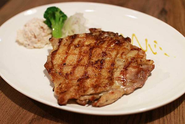 【新莊牛排館】超越原味炭烤牛排-安格斯、Prime原汁原肉的美味-輔大 【新莊牛排館】超越原味炭烤牛排-安格斯、Prime原汁原肉的美味-輔大