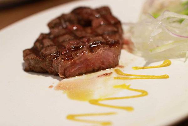 【新莊牛排館】超越原味炭烤牛排-安格斯、Prime原汁原肉的美味-輔大 【新莊牛排館】超越原味炭烤牛排-安格斯、Prime原汁原肉的美味-輔大