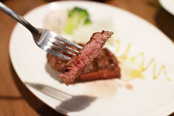 【新莊牛排館】超越原味炭烤牛排-安格斯、Prime原汁原肉的美味-輔大 【新莊牛排館】超越原味炭烤牛排-安格斯、Prime原汁原肉的美味-輔大