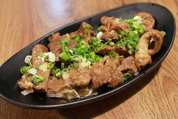 【新莊牛排館】超越原味炭烤牛排-安格斯、Prime原汁原肉的美味-輔大