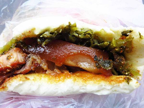 【三重早餐】無名刈包-超大控肉刈包-後竹圍街