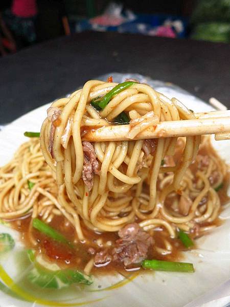 【蘆洲夜市】汪派沙茶羊肉-人潮滿滿的羊肉麵