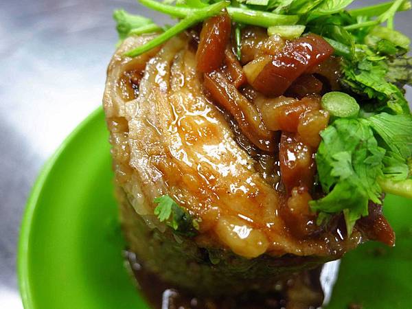 【三重小吃】炊筒仔米糕-軟趴趴的米糕-文化北路