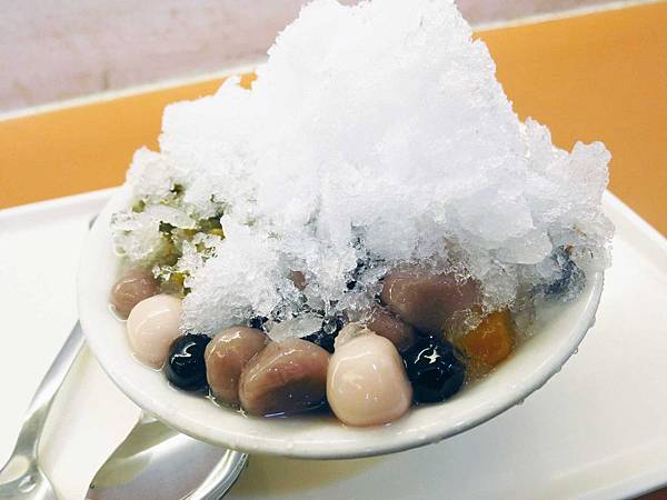 【三重豆花店】傳統集美三色布丁豆花-黑黃白三色豆花