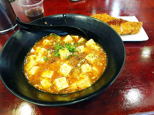 【永和美食】饕食屋-超厚炸豬排麻婆豆腐飯