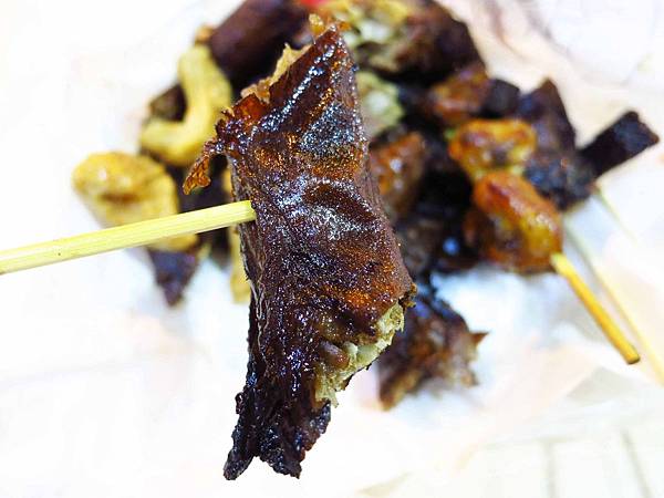 【三重排隊美食】傻瓜東山鴨頭專門店-開店不到二小時內賣光光