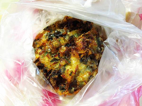 【三重小吃】文化北路蚵嗲-便宜好吃的蚵嗲、蘿蔔糕