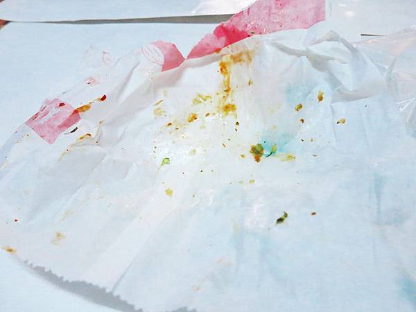 【新莊美食】忠將蔥蔬餅-口酥脆多層次，滿滿蔬菜在裡頭