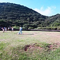 【台北旅遊】大屯山自然公園-美麗的湖畔伴隨著涼爽的微風與美麗的助航站夜景-民航局導航站