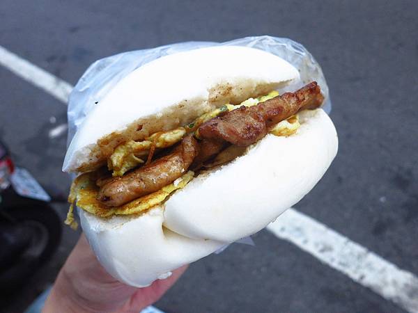 【桃園早餐】大飽包餐車-燒肉蛋吐司已經落伍了