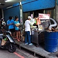 【新莊排隊美食】無名地瓜球-從小吃到大的零嘴美食