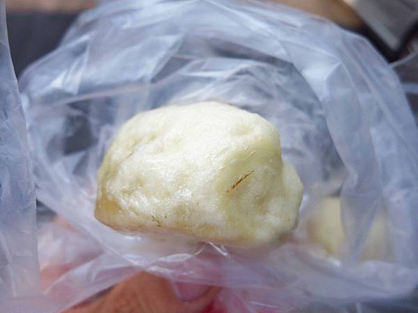 【三重美食】二重國小轉角小籠包-1顆6元便宜又美味