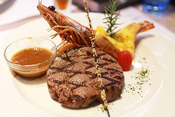 【宜蘭餐廳】久賀牛排-高級西式餐廳約會的好所在