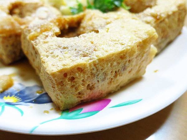 【中和美食】蕭家下港脆皮臭豆腐-外酥內軟會噴汁的臭豆腐