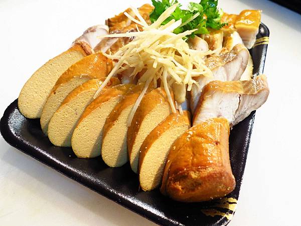 【桃園美食】深澳鯊魚煙大王-試吃讓你吃到爽-龜山分店 【桃園美食】深澳鯊魚煙大王-試吃讓你吃到爽-龜山分店