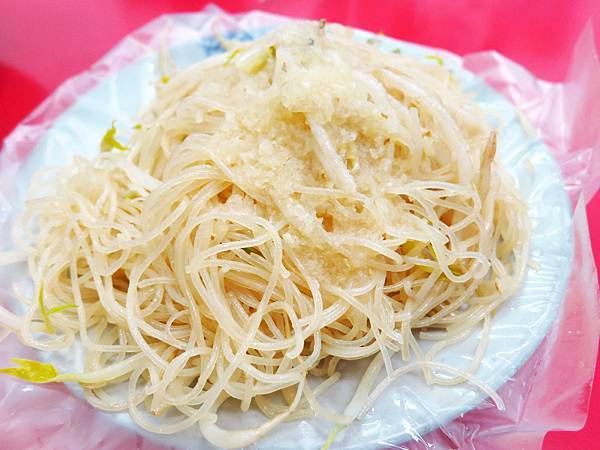 【三重美食】文化北路肉羹麵-加１元多一顆魯蛋