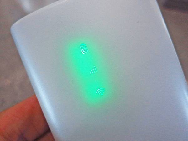 【出國自由行必備利器】GiveMeFi無線上網WIFI機-不限流量，市場超低價、便宜