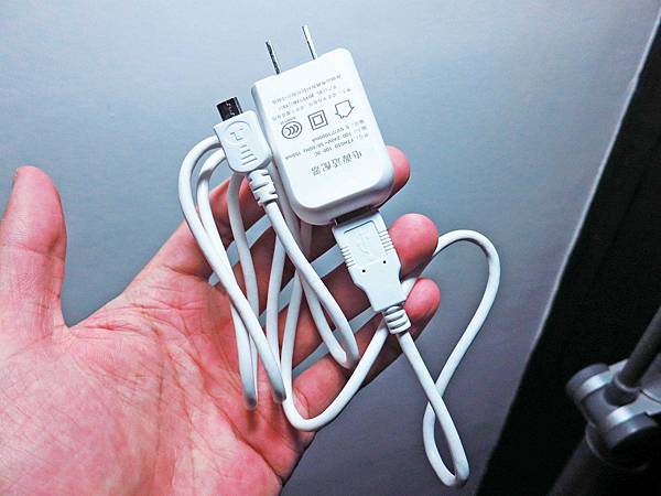 【出國自由行必備利器】GiveMeFi無線上網WIFI機-不限流量，市場超低價、便宜