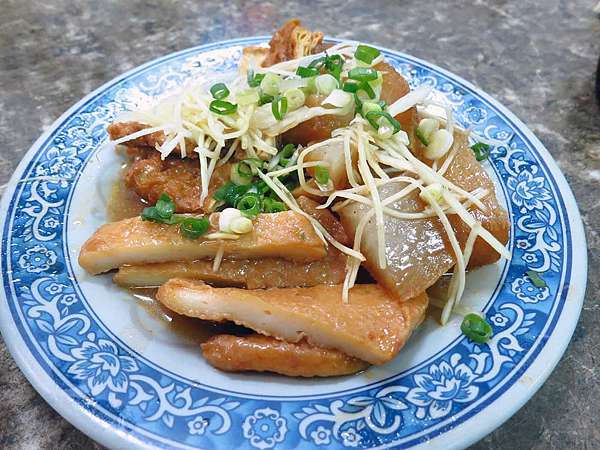三重 頂好麵館 美味又大碗的豬腳麵 布咕布咕美食小天地 痞客邦