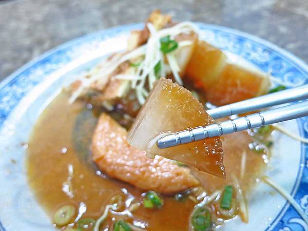 【新莊、三重】頂好麵館-好吃又大份的豬腳麵 【新莊、三重】頂好麵館-好吃又大份的豬腳麵