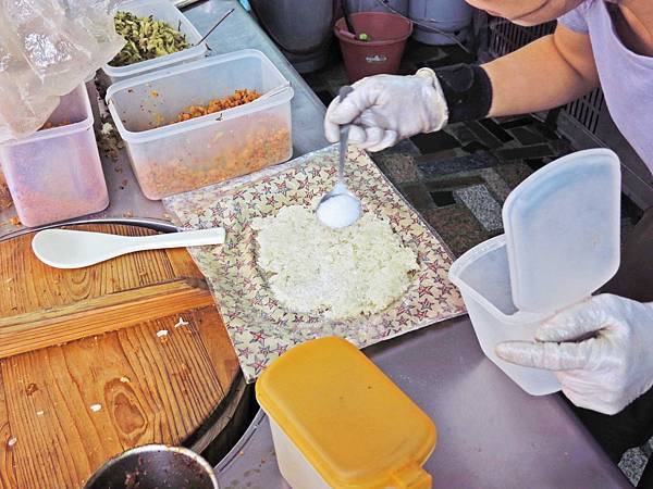 【桃園美食】大業路早餐飯糰-誰說飯糰一定要是鹹的? 【桃園美食】大業路早餐飯糰-誰說飯糰一定要是鹹的?