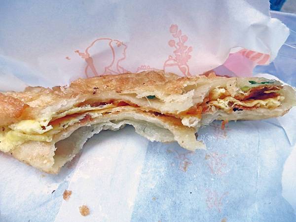 【三重美食】忠孝路蔥油餅-路邊攤蔥油餅平日限定