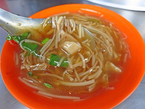【三重美食】永福街20元大腸麵線-巷弄隱藏版麵線 【三重美食】永福街20元大腸麵線-巷弄隱藏版麵線