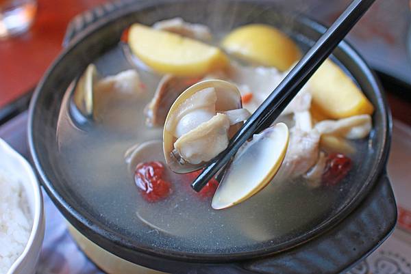 【桃園美食】茶自點複合式餐飲-現點現炒的美味茶館餐廳-桃園火車站