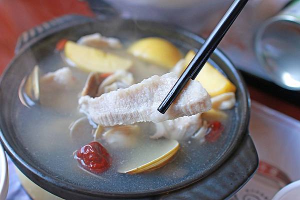 【桃園美食】茶自點複合式餐飲-現點現炒的美味茶館餐廳-桃園火車站