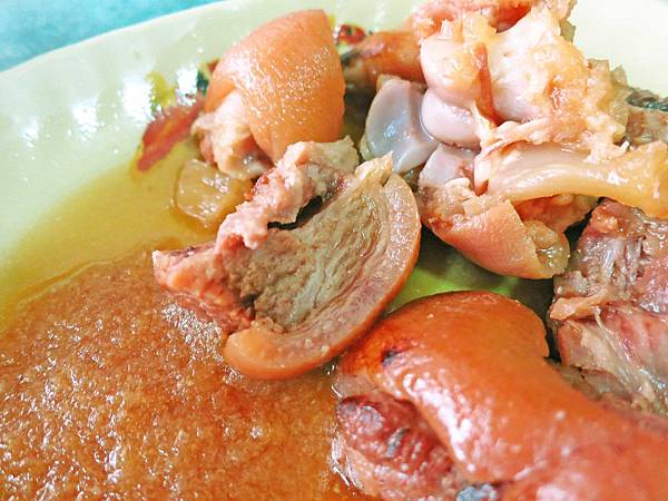 【三重美食】阿發豬腳飯-巷弄裡的美味豬腳飯